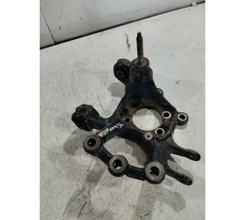 Кулак поворотный задний левый