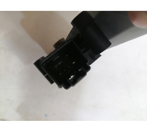 Моторчик люка задний