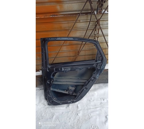 Дверь(задняя правая)