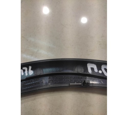 Накладка двери декоративная(передняя правая)