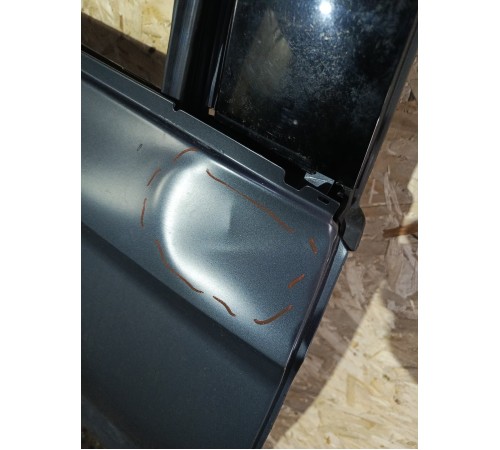 Дверь задняя правая