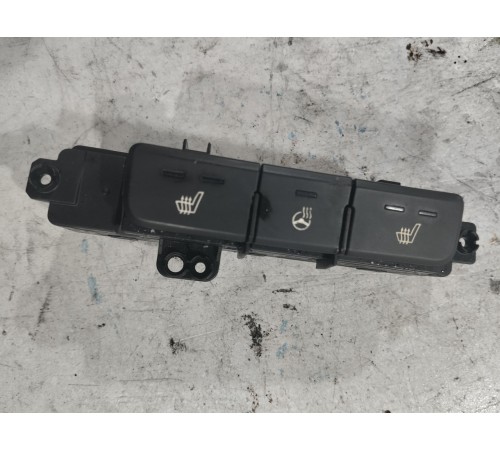 Блок кнопок обогрева руля и сидений