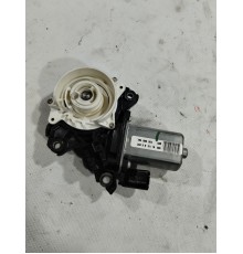 Доводчик двери (задний правый)