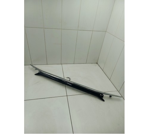 Накладка крышки багажника