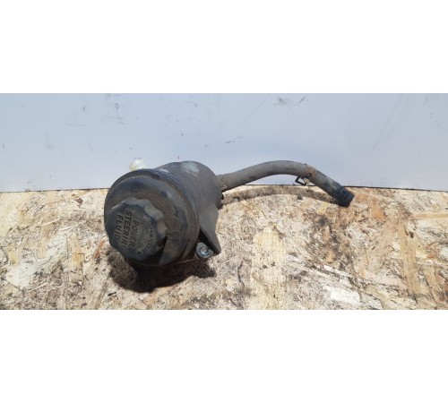 Бачок гидроусилителя