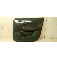 Обшивка двери передняя правая