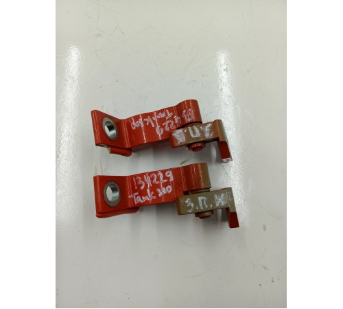 Комплект петель задней правой двери 2 шт.