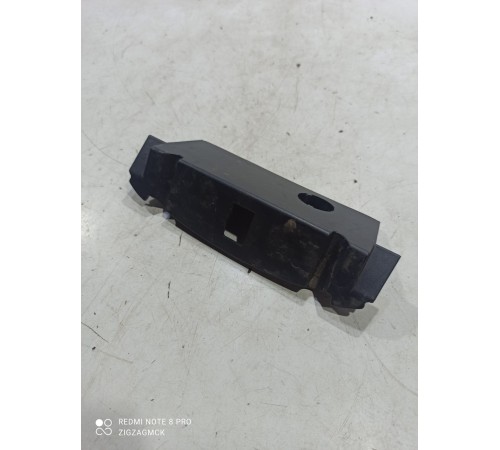 Накладка (кронштейн) прикуривателя