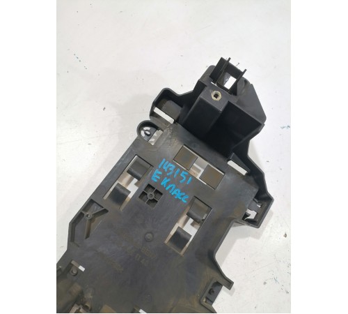 Кронштейн блока предохранителей