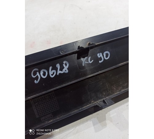 Накладка обшивки багажника