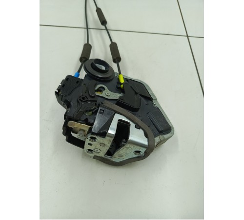 Замок двери задний правый