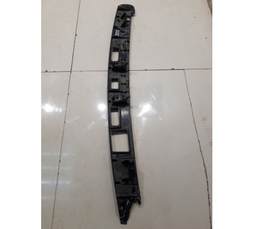 Наклака крышки багажника