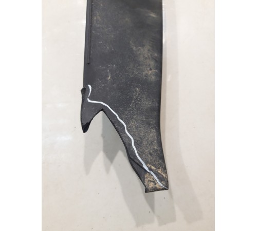 Наклака крышки багажника