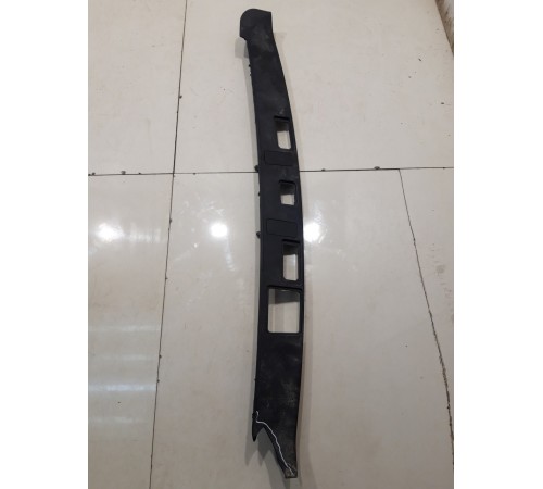 Наклака крышки багажника