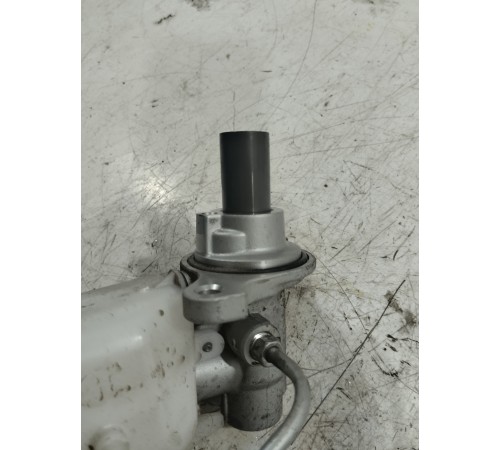 Главный тормозной цилиндр (в сборе)