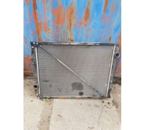 Радиатор охлаждения двигателя