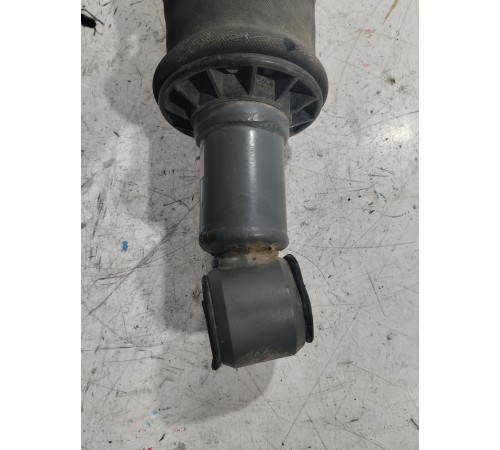 Амортизатор пневматический пружины передней подвески кабины правый