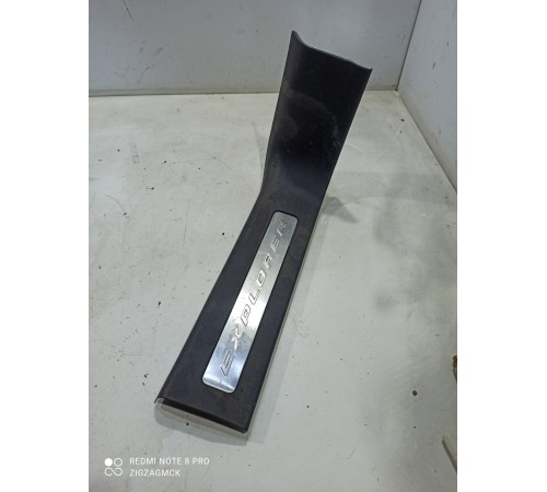 Накладка порога (задняя правая)