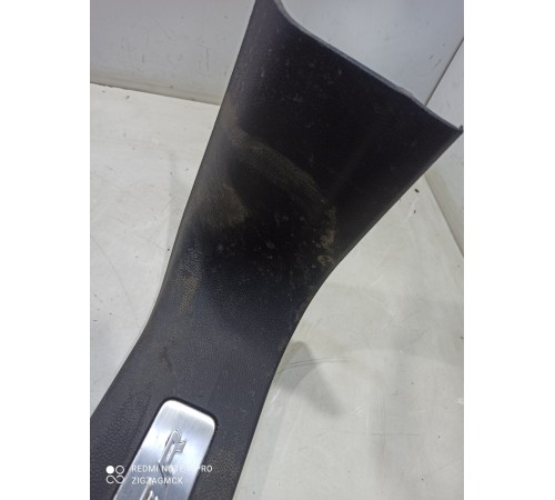 Накладка порога (задняя правая)