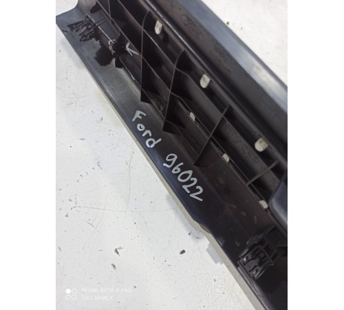 Накладка порога (задняя правая)