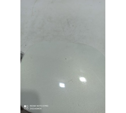 Крышка люка бензобака