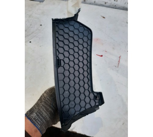 Обшивка стойки(задняя правая)