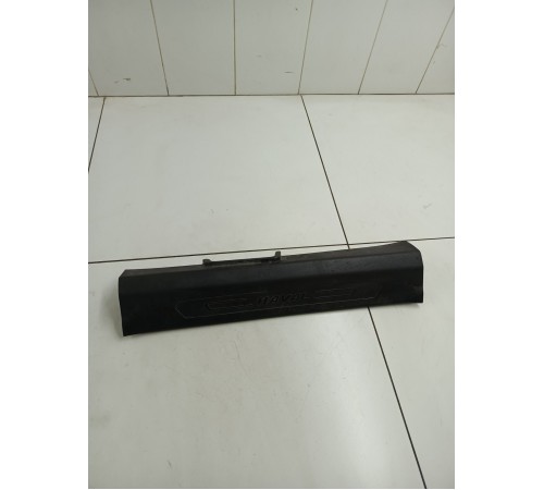 Накладка порога передняя правая