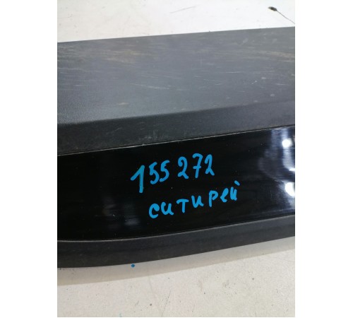 Накладка двери передняя правая нижняя