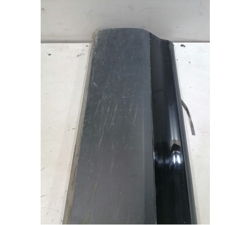 Накладка двери передняя правая нижняя