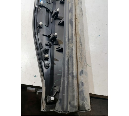 Накладка двери передняя правая нижняя