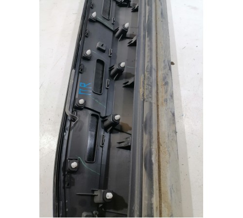 Накладка двери передняя правая нижняя