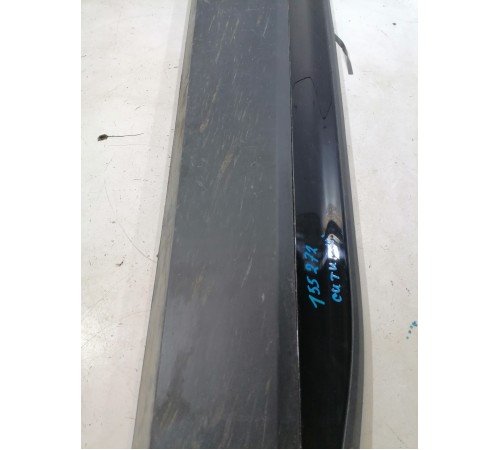 Накладка двери передняя правая нижняя