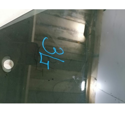 Стекло двери заднее левое