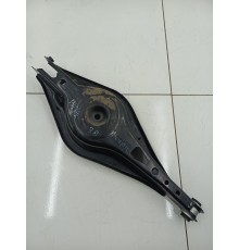 Рычаг поперечный задний правый