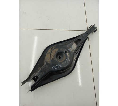 Рычаг поперечный задний правый