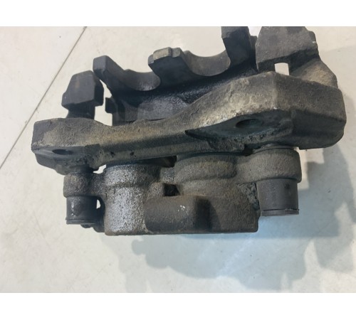 Суппорт (передний, левый)