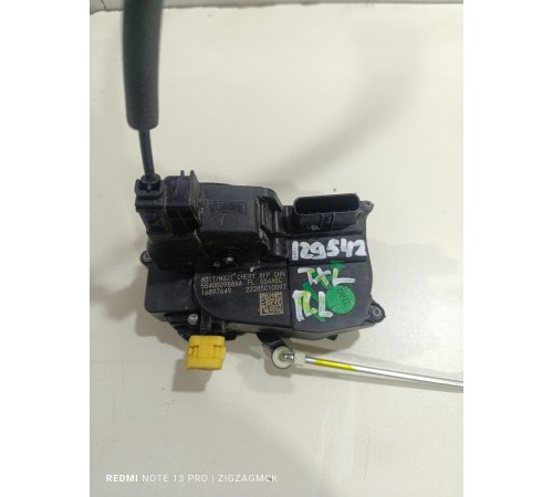 Замок двери передний левый