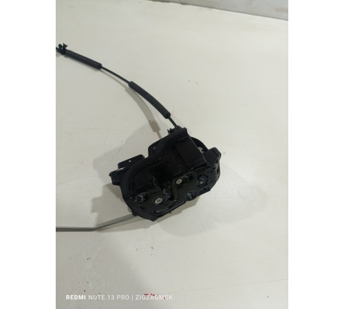 Замок двери передний левый