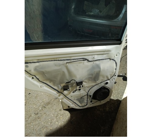 Дверь задняя левая
