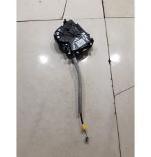 Доводчик замка крышки багажника