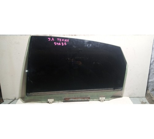 Стекло двери заднее левое