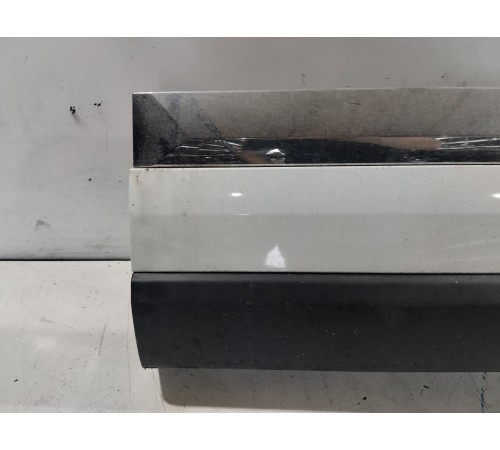 Накладка двери задняя левая