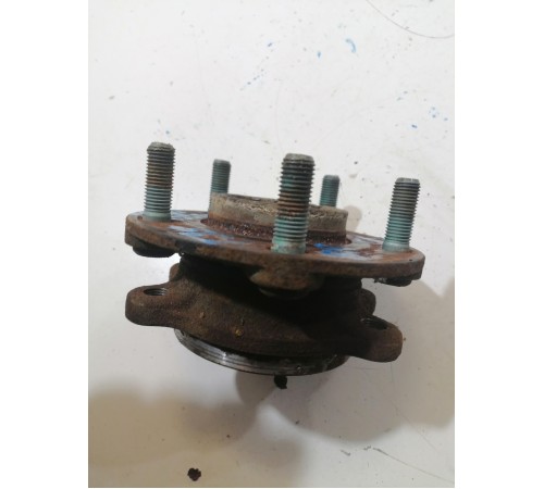 Ступица передняя правая