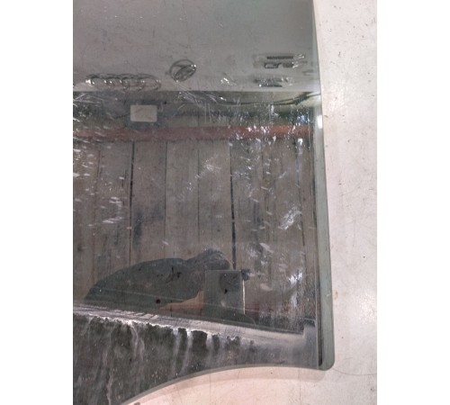 Стекло двери (заднее, правое)