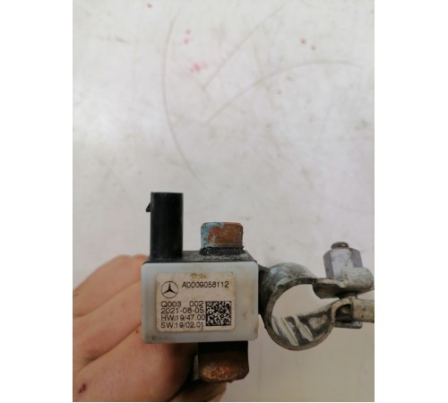 Клемма аккумулятора