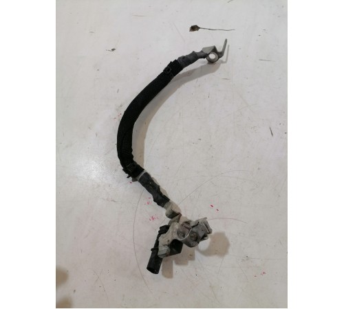 Клемма аккумулятора