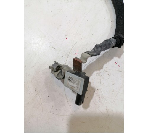 Клемма аккумулятора