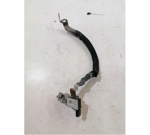 Клемма аккумулятора