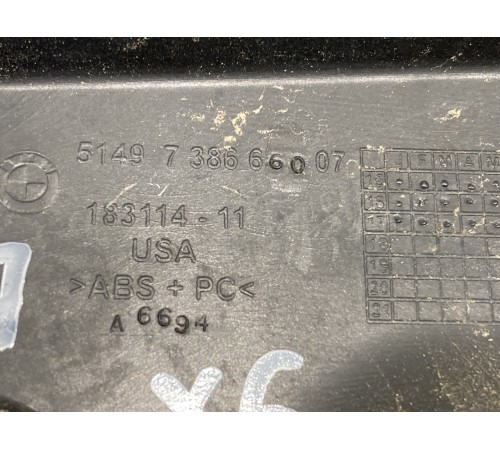 Водосток крышки багажника правый