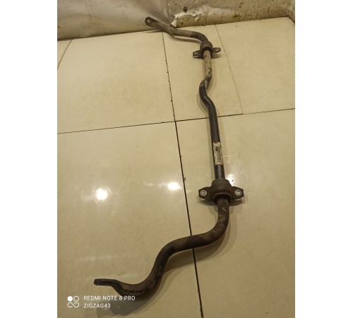 Стабилизатор передний